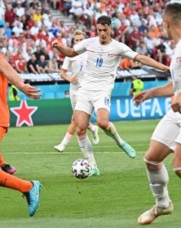  波尔多主场雨战激情四射，远射世界波点燃球迷热情