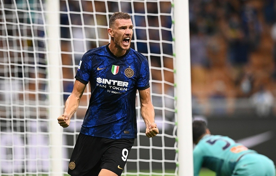  AC米兰锋线集体低迷，客场闷平那不勒斯错失登顶良机  